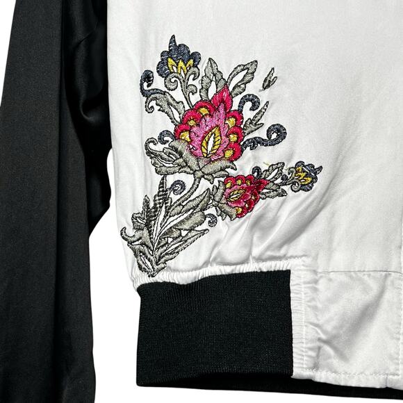 Vintage Y2K Bomber Jacket IZ Byer Size Small Satin Embroidered Baseball Retro - Picture 6 of 11